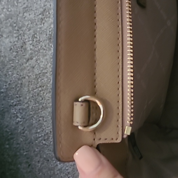 Tan Michael Kors leather tote bag - Picture 8 of 14